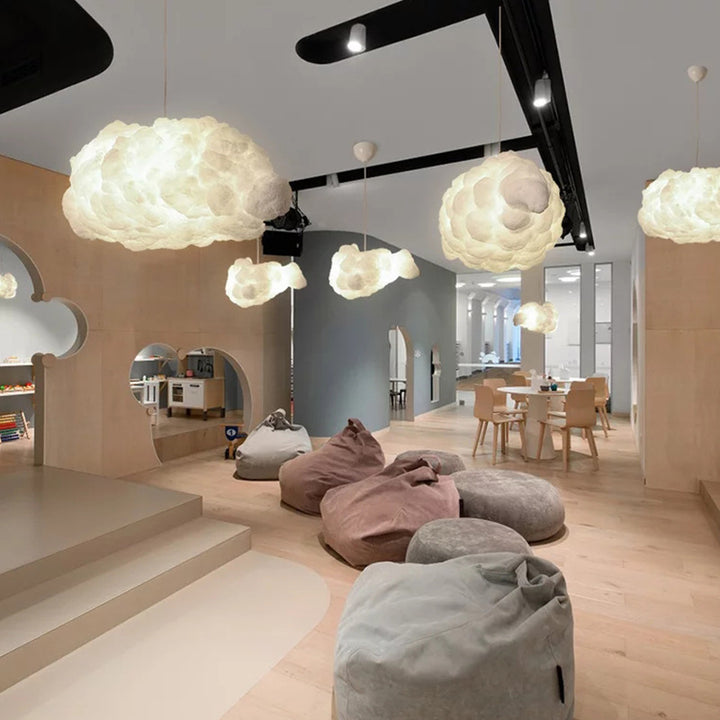 Wolkenförmige Ambient-Pendelleuchte mit verstellbarem Kabel und E27-Fassung