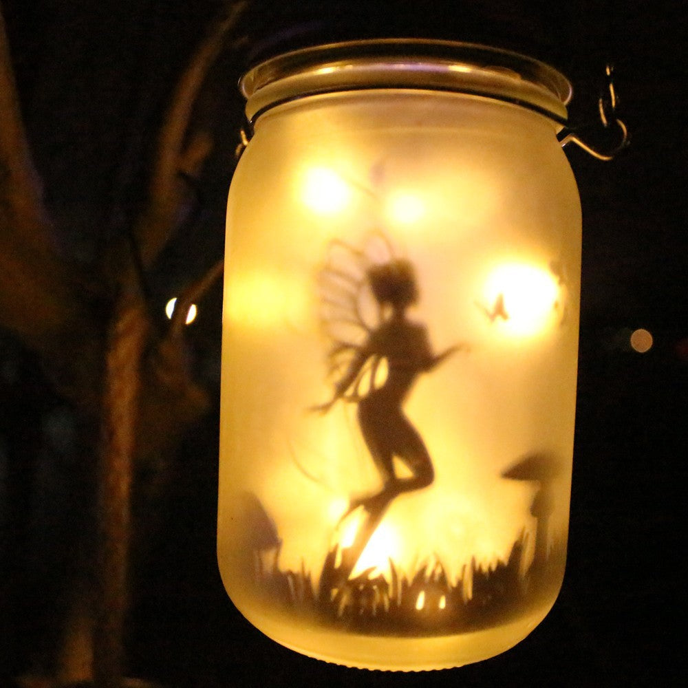 Hängende frosted Mason Jar Solar LED Feen Silhouette Laterne mit Seilgriff und dynamischer LED-Lichterkette