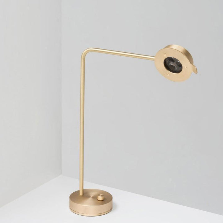 Moderne Stehlampe mit Touch-Steuerung