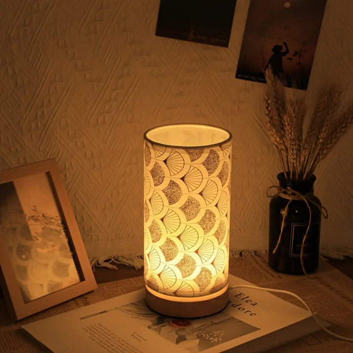 USB-betriebene dekorative Tischlampe mit einstellbarer Helligkeit