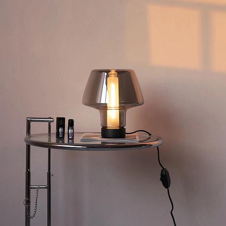 Künstlerische Tischlampe mit einzigartigem transparentem Schirm