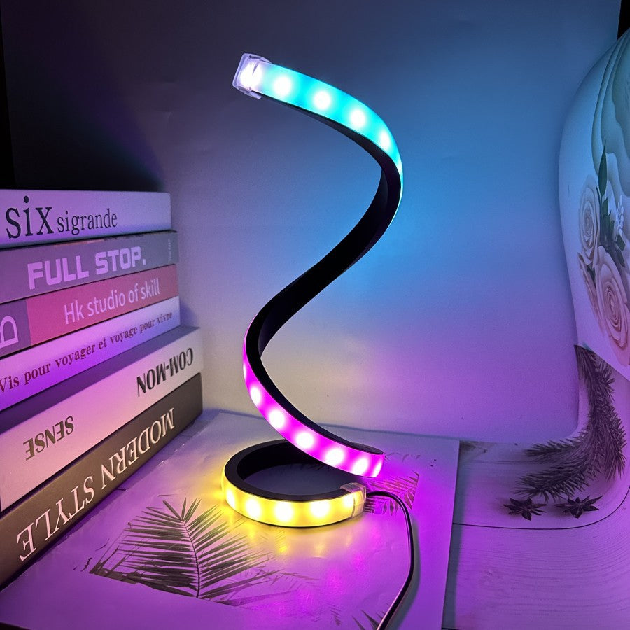 Moderne LED Spiral Akzentlampe