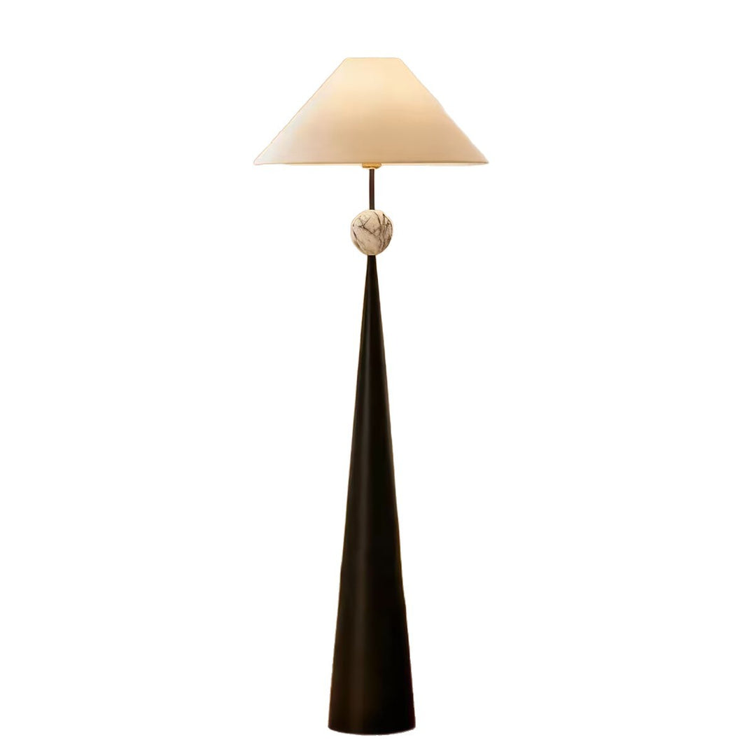 Moderne kegelartige Stehlampe