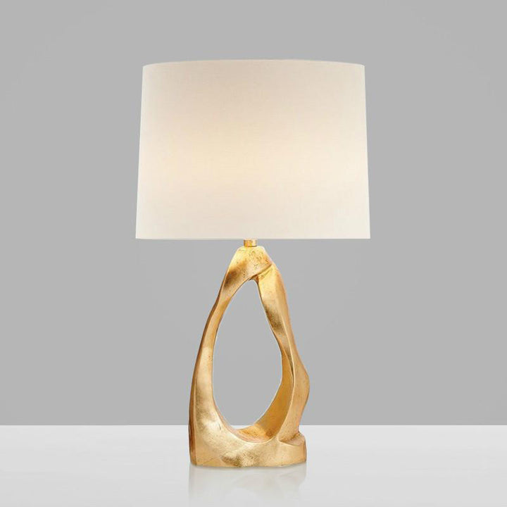 Künstlerische Tischlampe mit skulpturalem Design