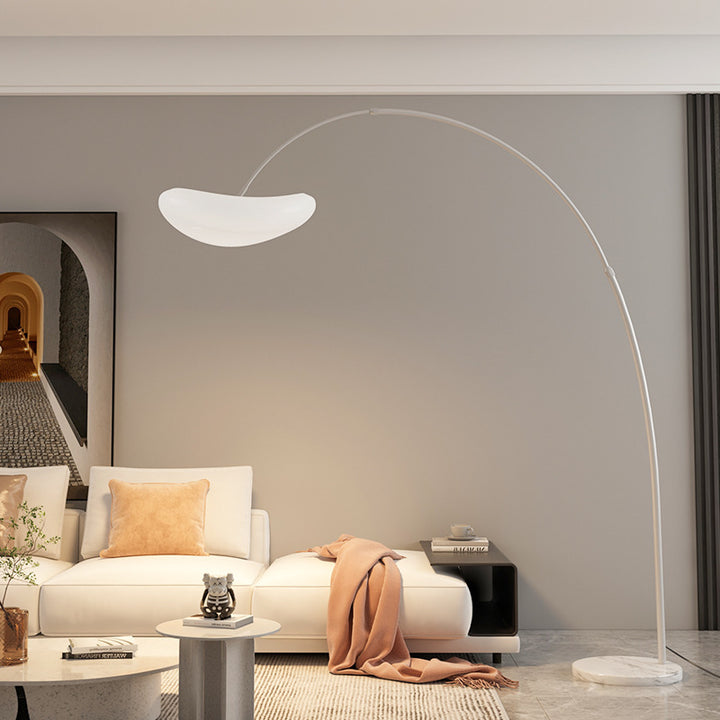 Bogen Stehlampe mit integriertem Schirm