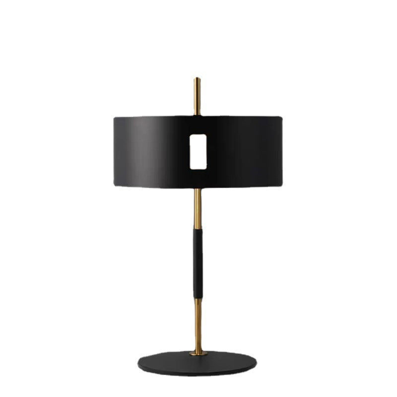 Zeitgenössische Tischlampe mit stilvollem Design