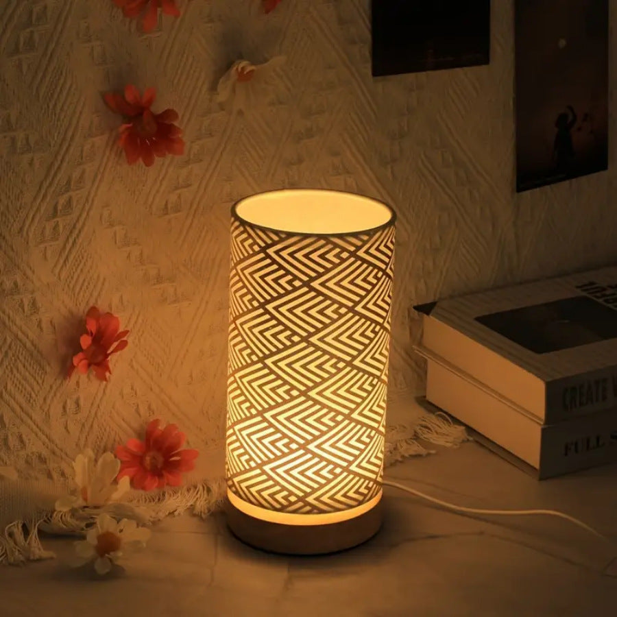 Moderne USB-betriebene geometrische Tischlampe