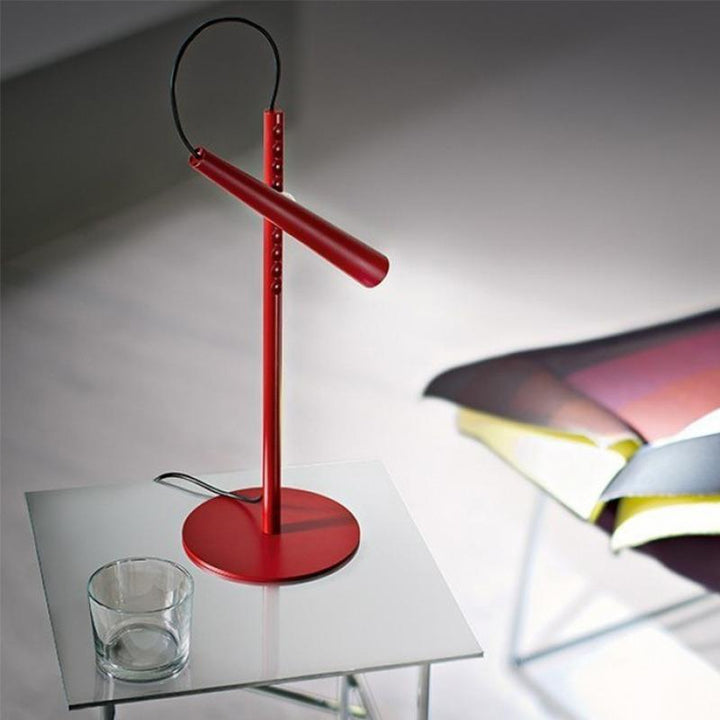 Verstellbare LED-Schreibtischlampe mit sleekem Design
