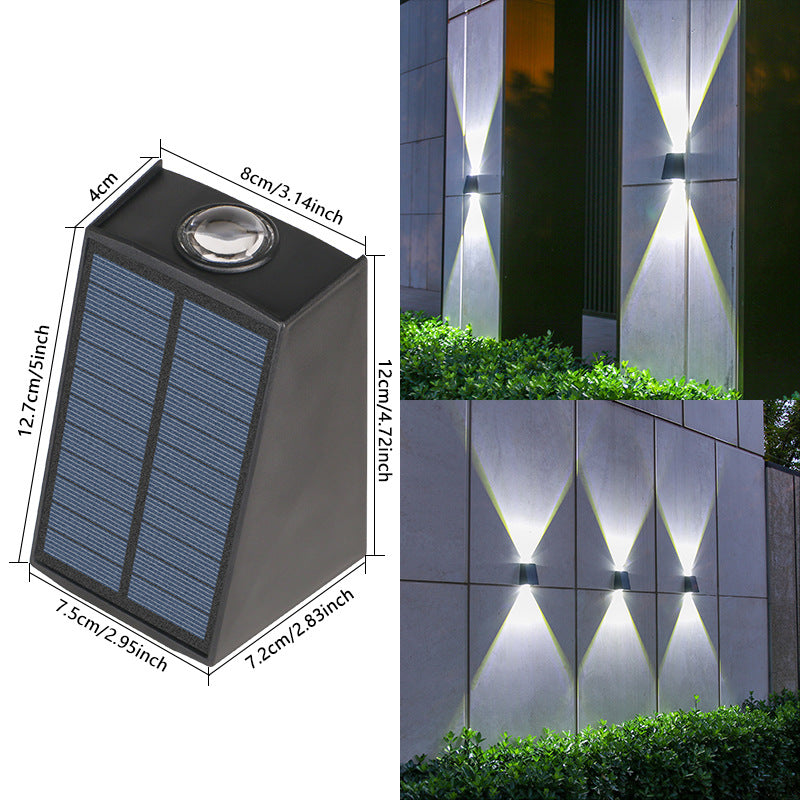 Abgewinkelte bi-direktionale Solar-LED-Wandleuchte-Downlight mit integriertem Photovoltaikpanel und Prismenlinse