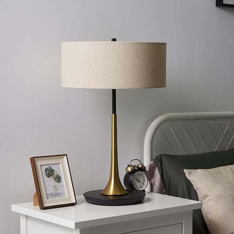 Elegante Tischlampe