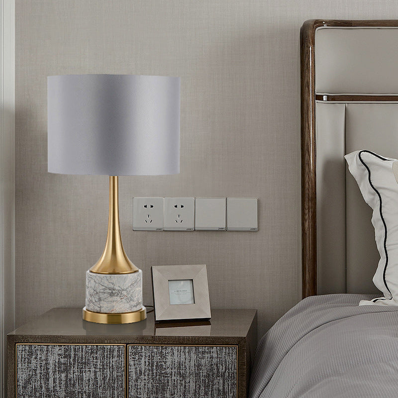 Elegante Marmor- und Gold-Tischlampe