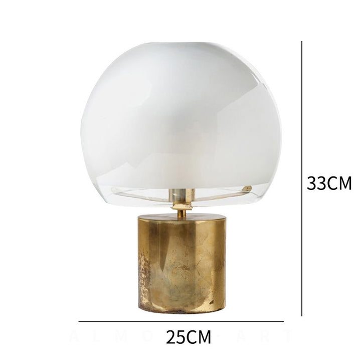 Moderne elegante Tischlampe mit goldenem Fuß