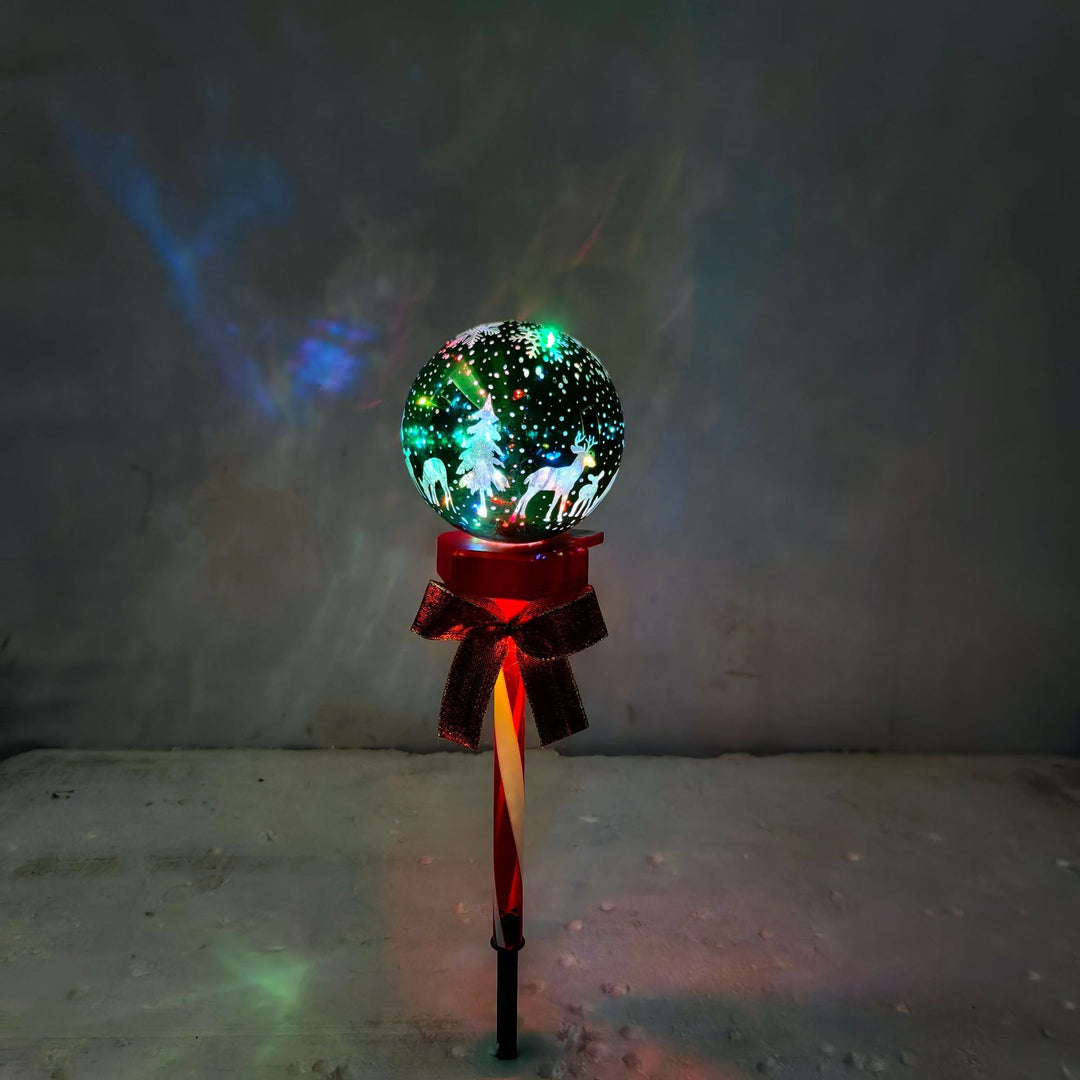 Festliche LED-beleuchtete Weihnachtskugel
