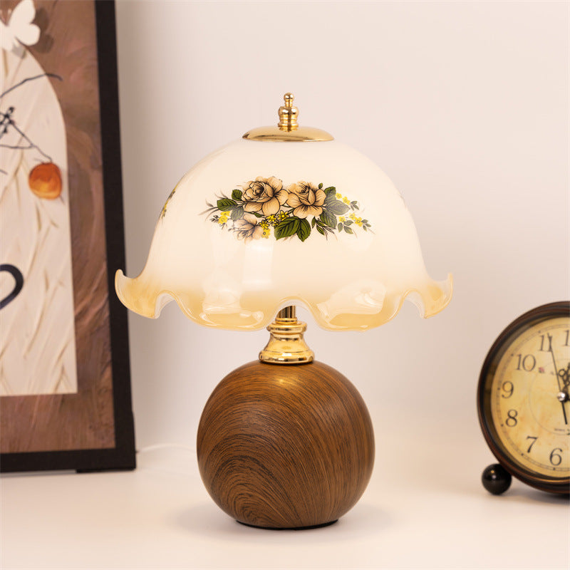Vintage-Glas-Tischlampe mit kunstvollem Schirm