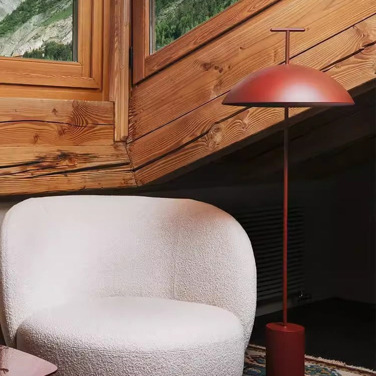 Moderne Minimalistische Stehleuchte mit zylindrischem Sockel