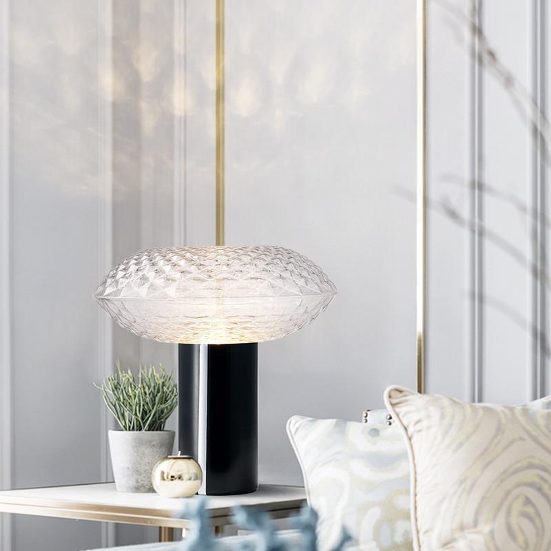 Dekorative Glas-Tischlampe mit geometrischem Design