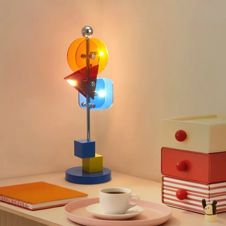 Künstlerische geometrische Tischlampe