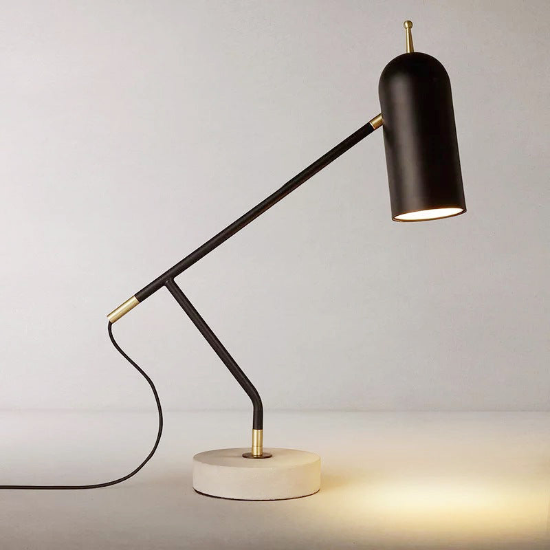 Moderne verstellbare Schreibtischlampe mit Marmorsockel