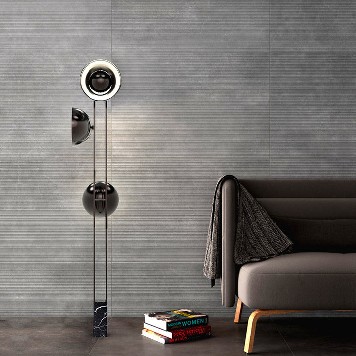 Moderne Stehlampe mit Marmorfuß