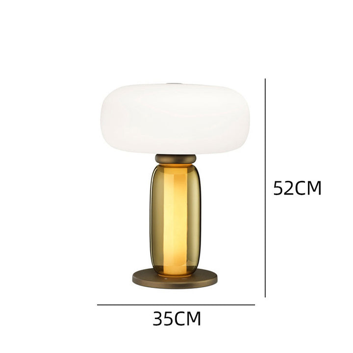 Moderne künstlerische Tischlampe mit elegantem Glasdesign