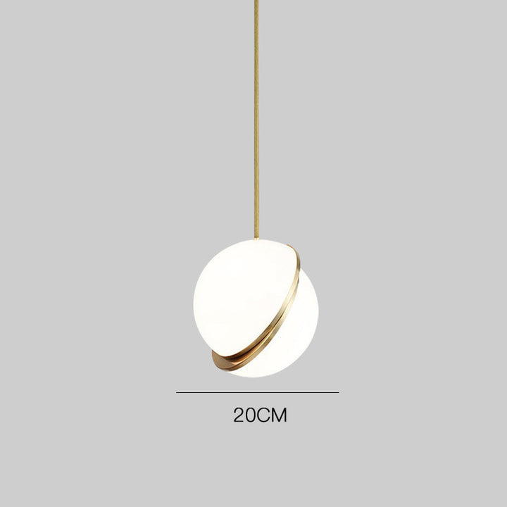 Moderne Minimalistische Pendelleuchte mit eleganten goldenen Akzenten