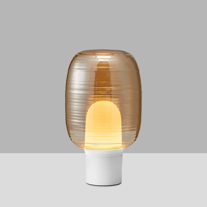 Moderne Tischlampe aus Glas mit texturiertem Schirm