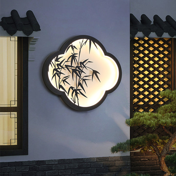 Dekorative wolkenförmige LED-Wandlampe mit Bambus-Silhouette