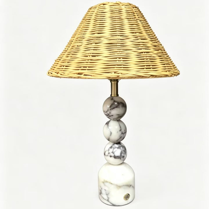 Künstlerische Marmor- und Rattan-Tischlampe