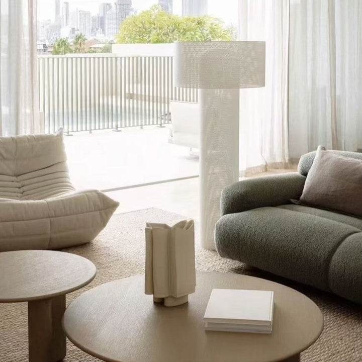 Zeitgenössische minimalistische Stehlampe