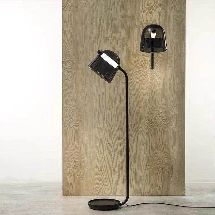 Moderne Wandleuchte mit einstellbarer Lichtrichtung