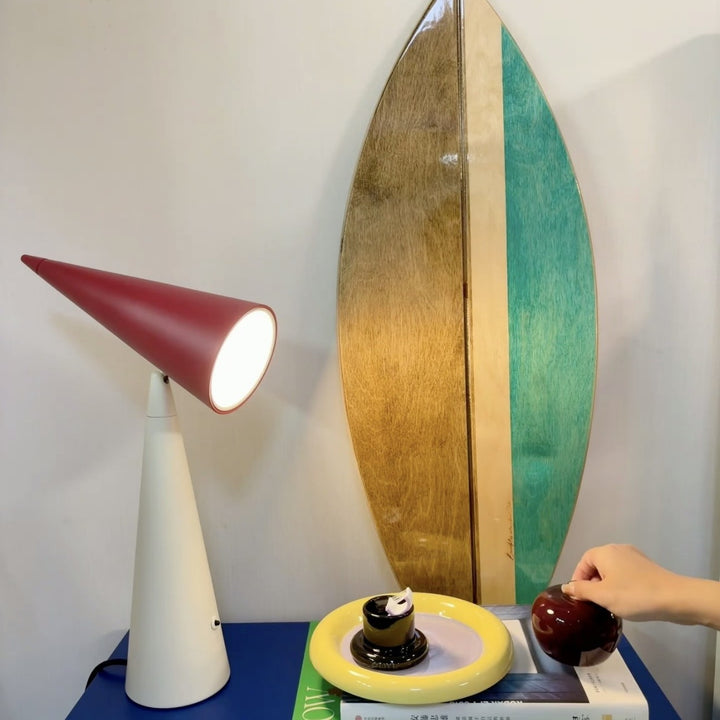 Moderne kunsthandwerkliche Tischlampe