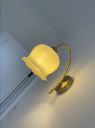 Elegante Wandmontierte Glaslampe
