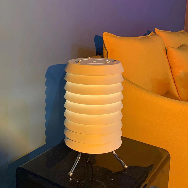 Moderne Gerippte Tischlampe