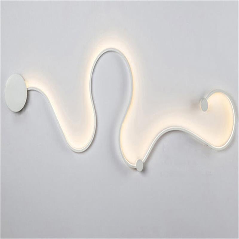Skulpturale LED Wellenwandlampe