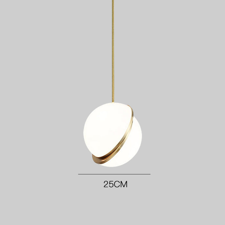 Moderne Minimalistische Pendelleuchte mit eleganten goldenen Akzenten