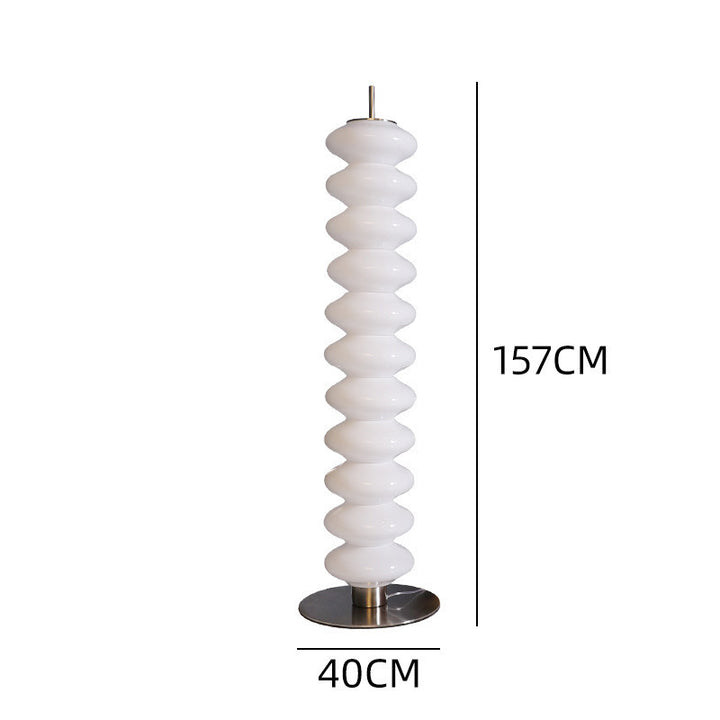 Moderne Tischlampe mit skulpturalem Design