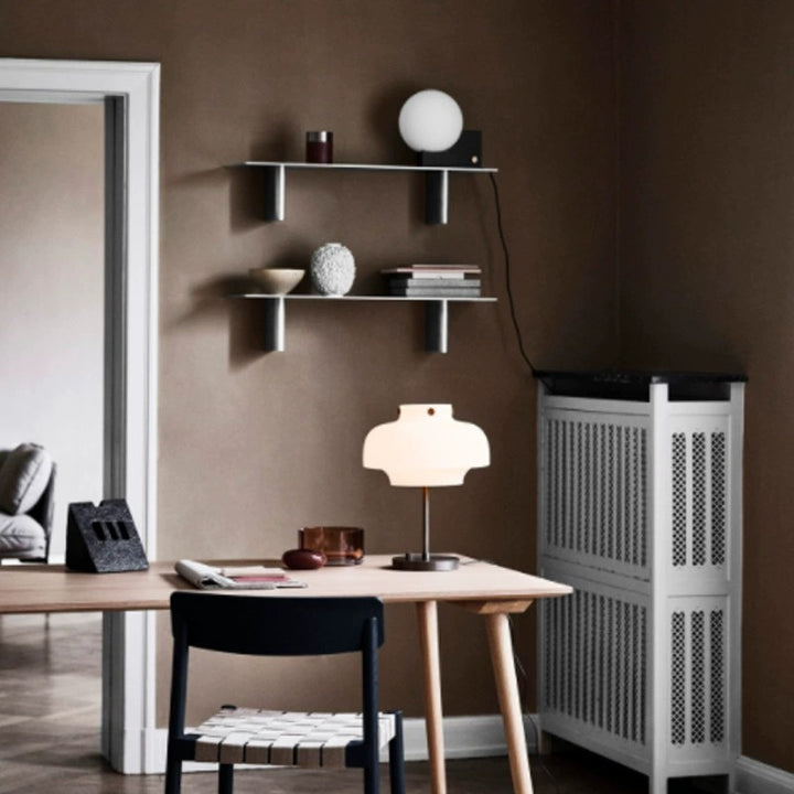 Moderne minimalistische Tischlampe
