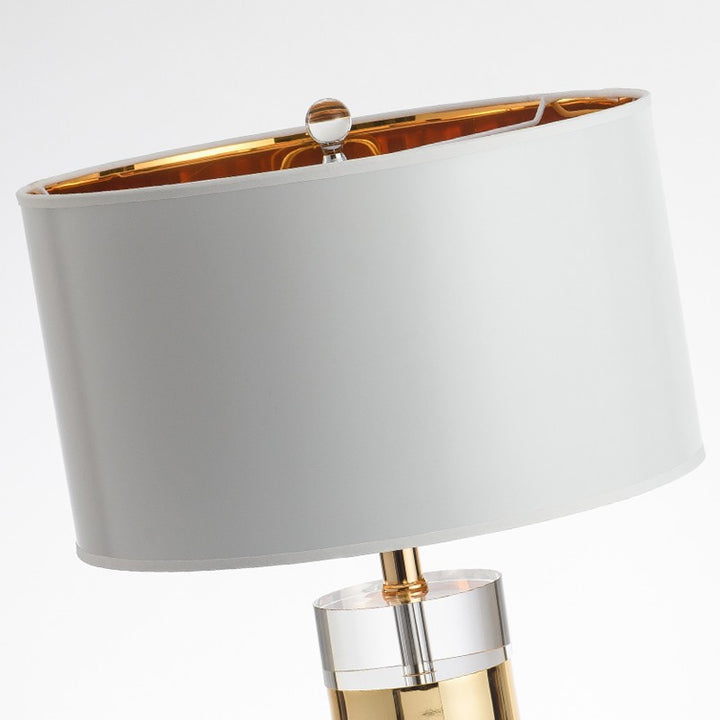 Elegante Glastischlampe mit modernen Akzenten