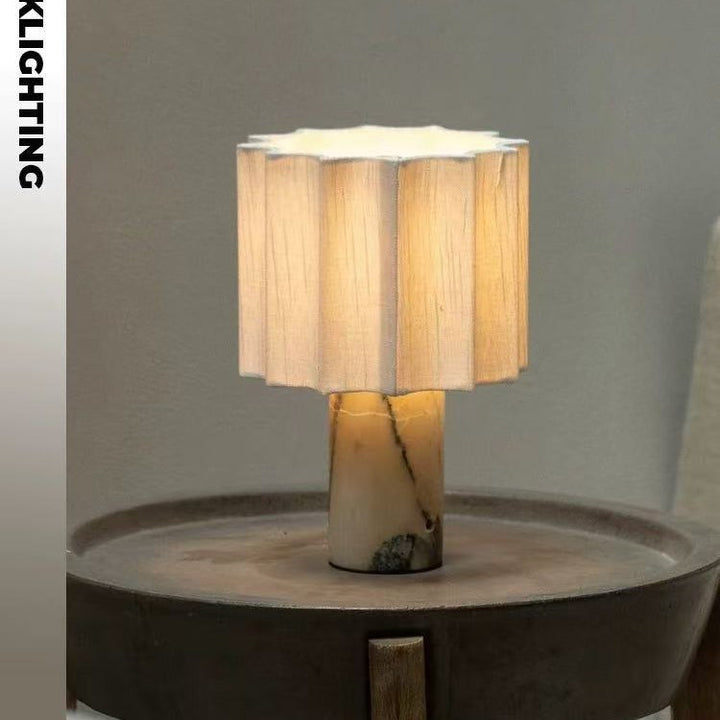 Kreative Tischlampe