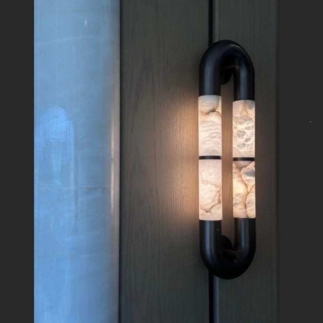 Zeitgenössische Wandlampe mit strukturiertem Design