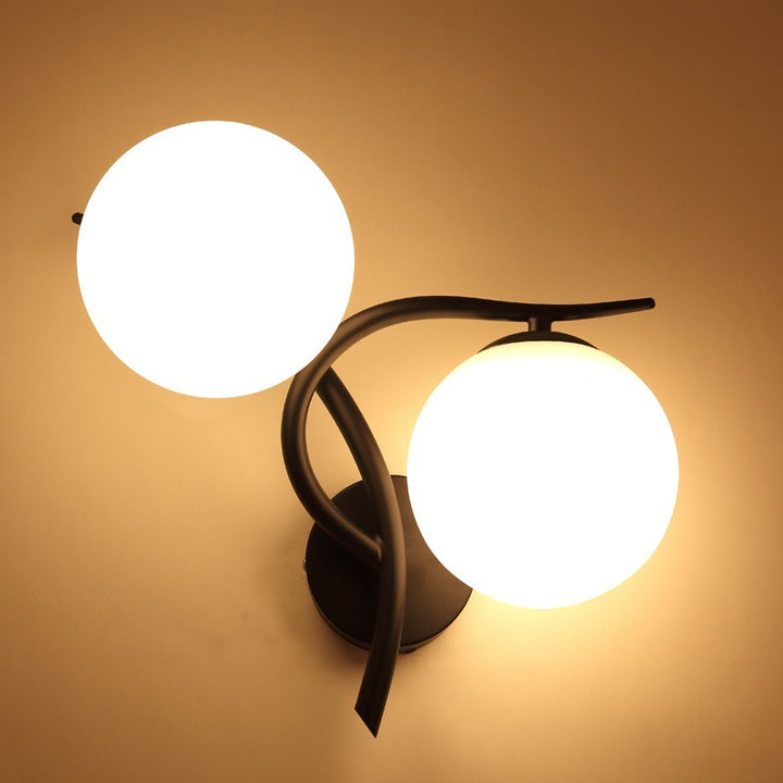 Künstlerische Doppelball-Wandlampe