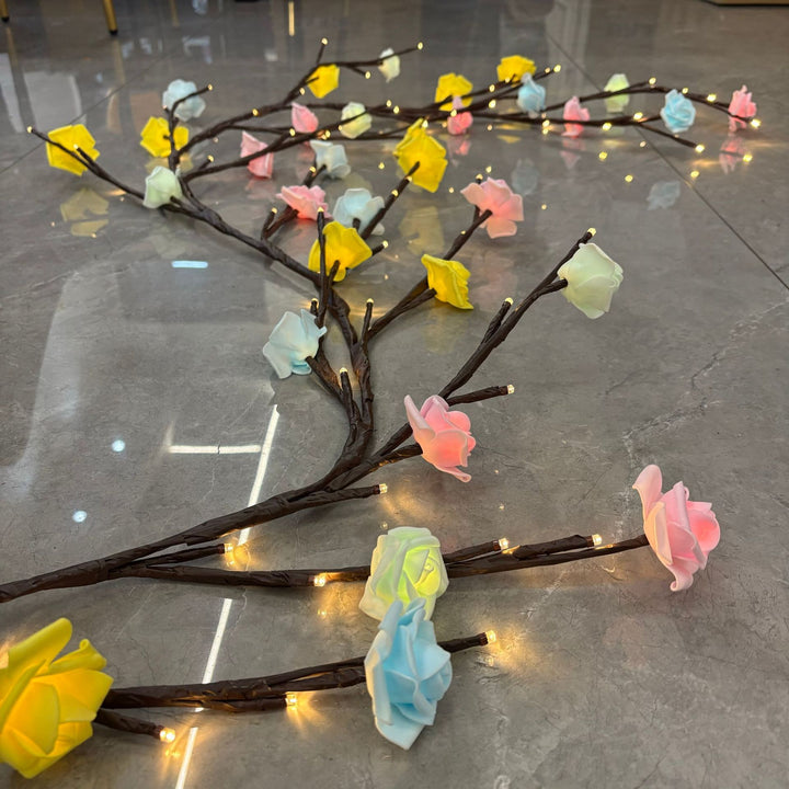 Verschnörkelte LED Kirschblüten Wandleuchte