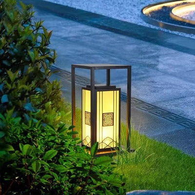 Outdoor Solar Laterne Weglicht mit dekorativen satinierten Glasplatten