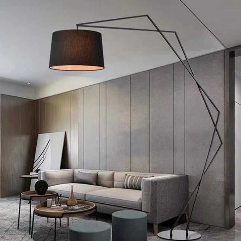 Moderne Zickzack Stehlampe