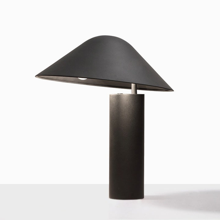 Moderne Minimalistische Tischlampe mit einzigartigem Schirmdesign