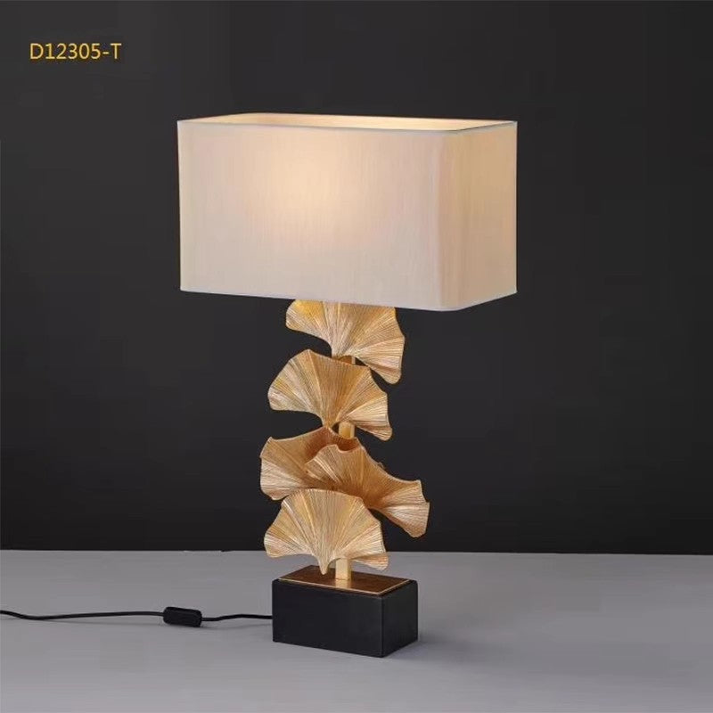 Künstlerische Tischlampe mit Ginkgo-Blatt-Design