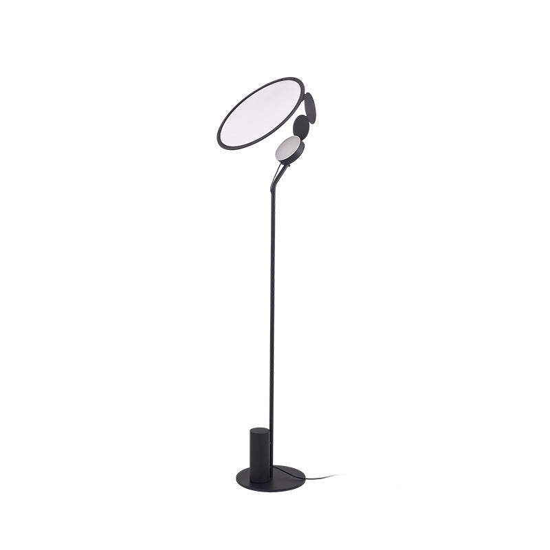 Elegante moderne minimalistische Stehlampe