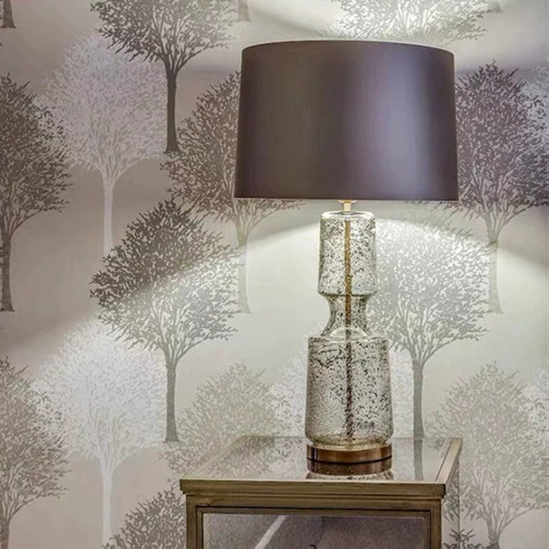 Stilvolle Glas-Tischlampe mit elegantem schwarzen Schirm