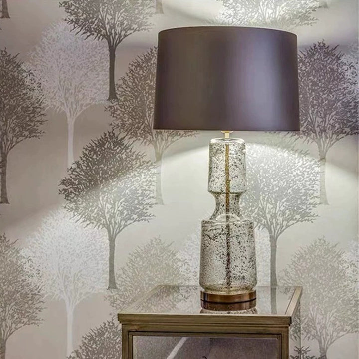 Stilvolle Glas-Tischlampe mit elegantem schwarzen Schirm