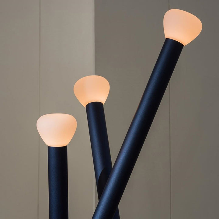 Moderne Tri-Pole Stehlampe